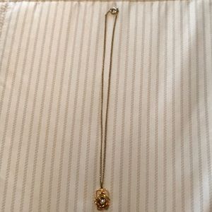 *Feature* Genuine Pearl & Gold-Plated Necklace 💐